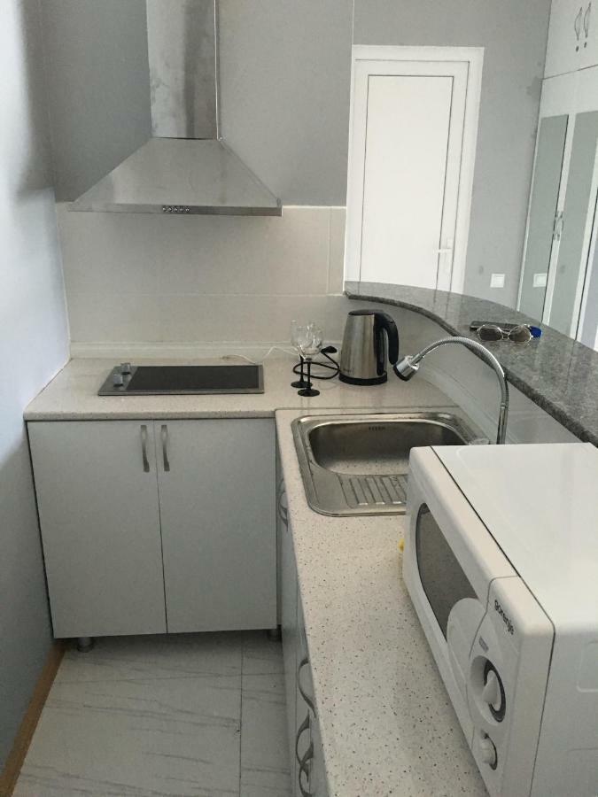 Apartment White Magnolia Батуми Екстериор снимка